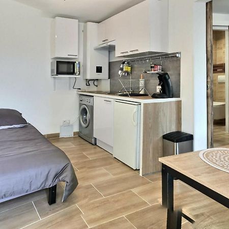 Bleu Lavande - Coquet Appartement Ambiance Village 伊斯特尔 外观 照片
