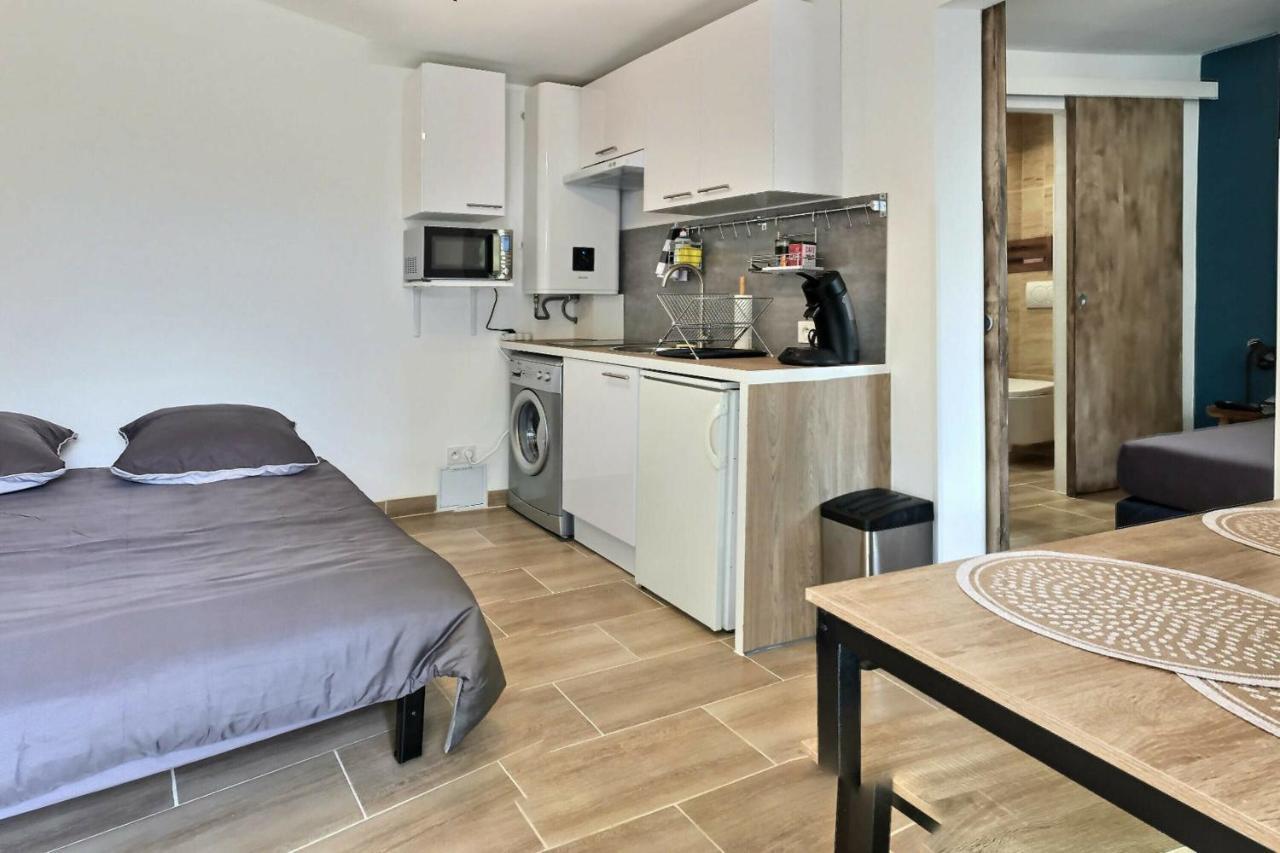 Bleu Lavande - Coquet Appartement Ambiance Village 伊斯特尔 外观 照片