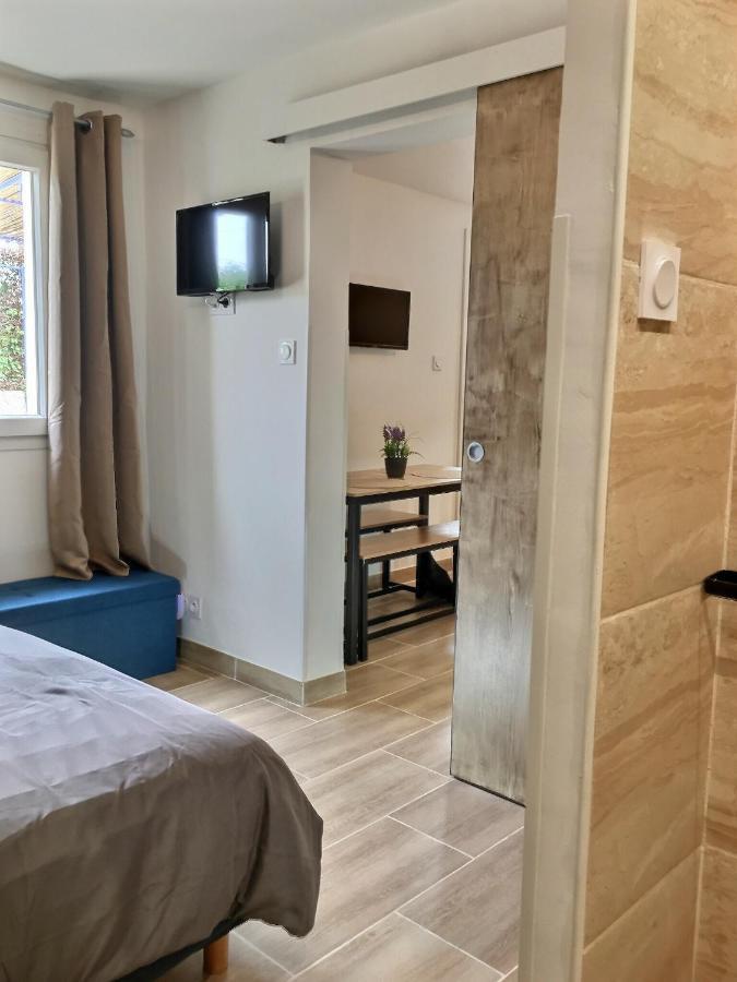 Bleu Lavande - Coquet Appartement Ambiance Village 伊斯特尔 外观 照片