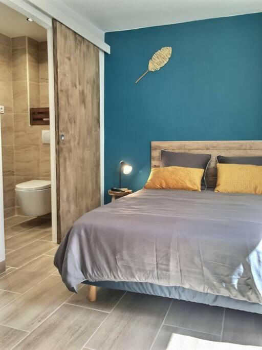 Bleu Lavande - Coquet Appartement Ambiance Village 伊斯特尔 外观 照片