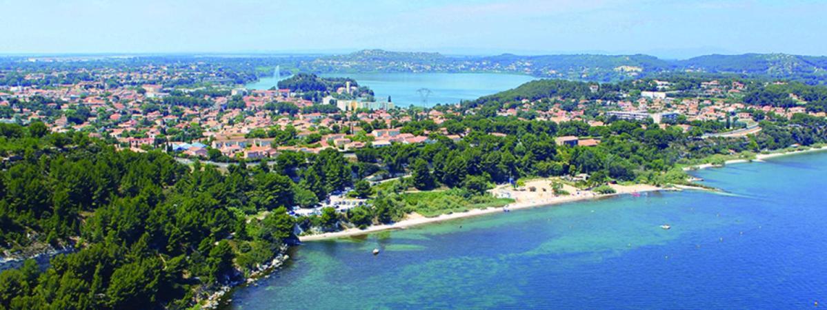 Bleu Lavande - Coquet Appartement Ambiance Village 伊斯特尔 外观 照片